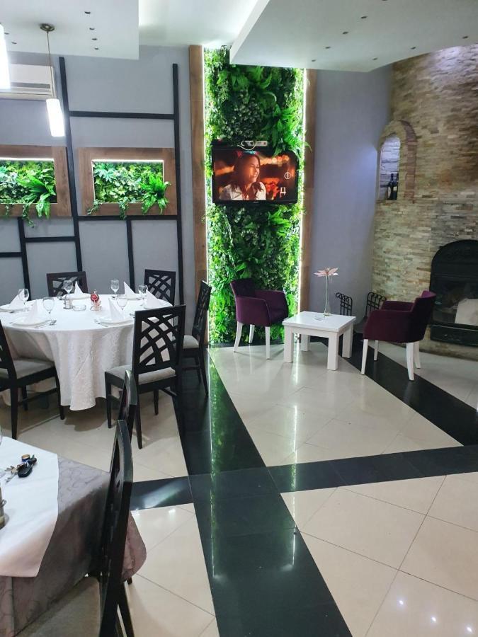 Sunny Hill Garden Bed & Breakfast Stara Pazova Exterior foto