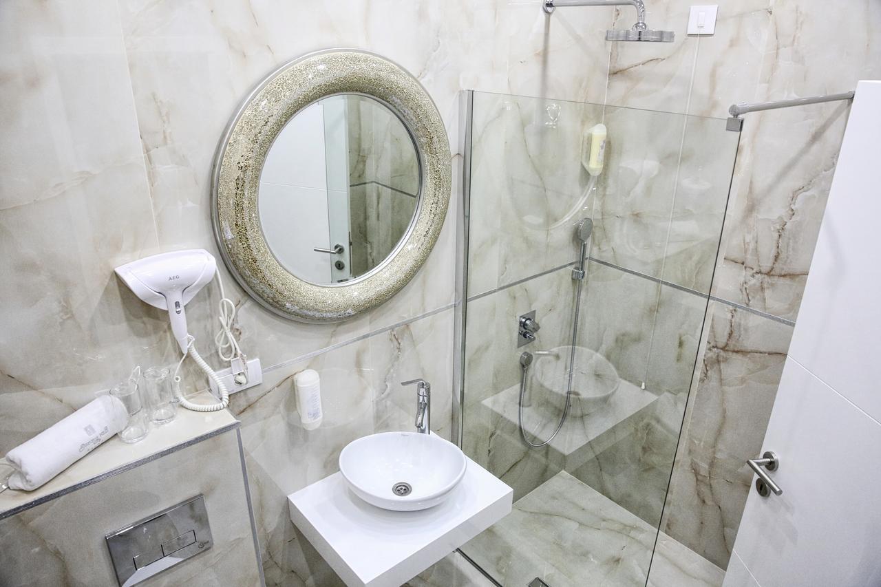 Sunny Hill Garden Bed & Breakfast Stara Pazova Exterior foto