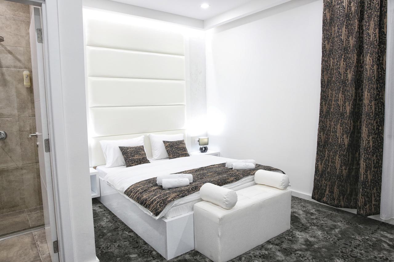 Sunny Hill Garden Bed & Breakfast Stara Pazova Exterior foto