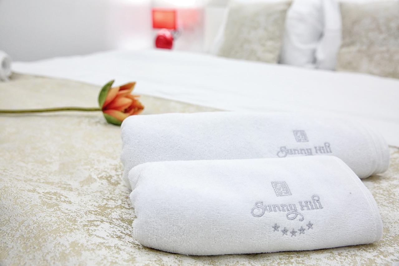 Sunny Hill Garden Bed & Breakfast Stara Pazova Exterior foto